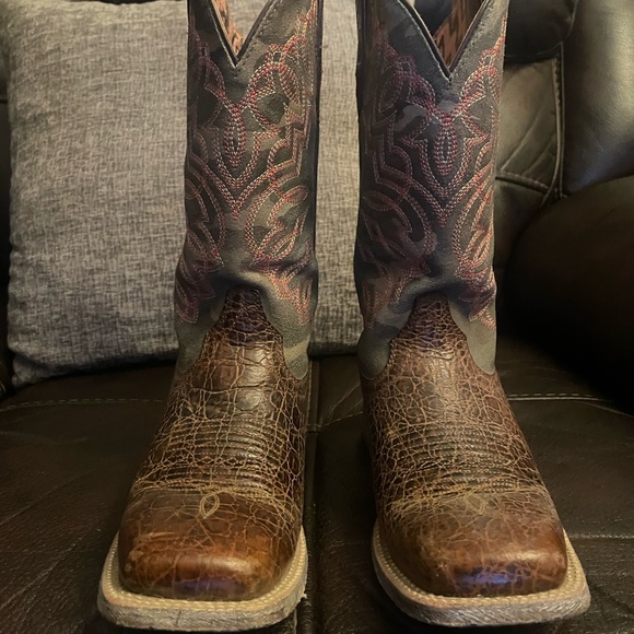 Lady Ariat Boots - Picture 2 of 4